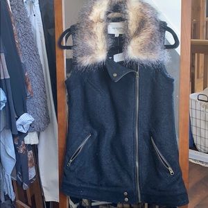 Fur collar vest